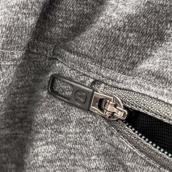 Lululemon T.H.E. Short Linerless 9" Heathered Texture Printed Mercury Deep Coal - Picture 4 of 6